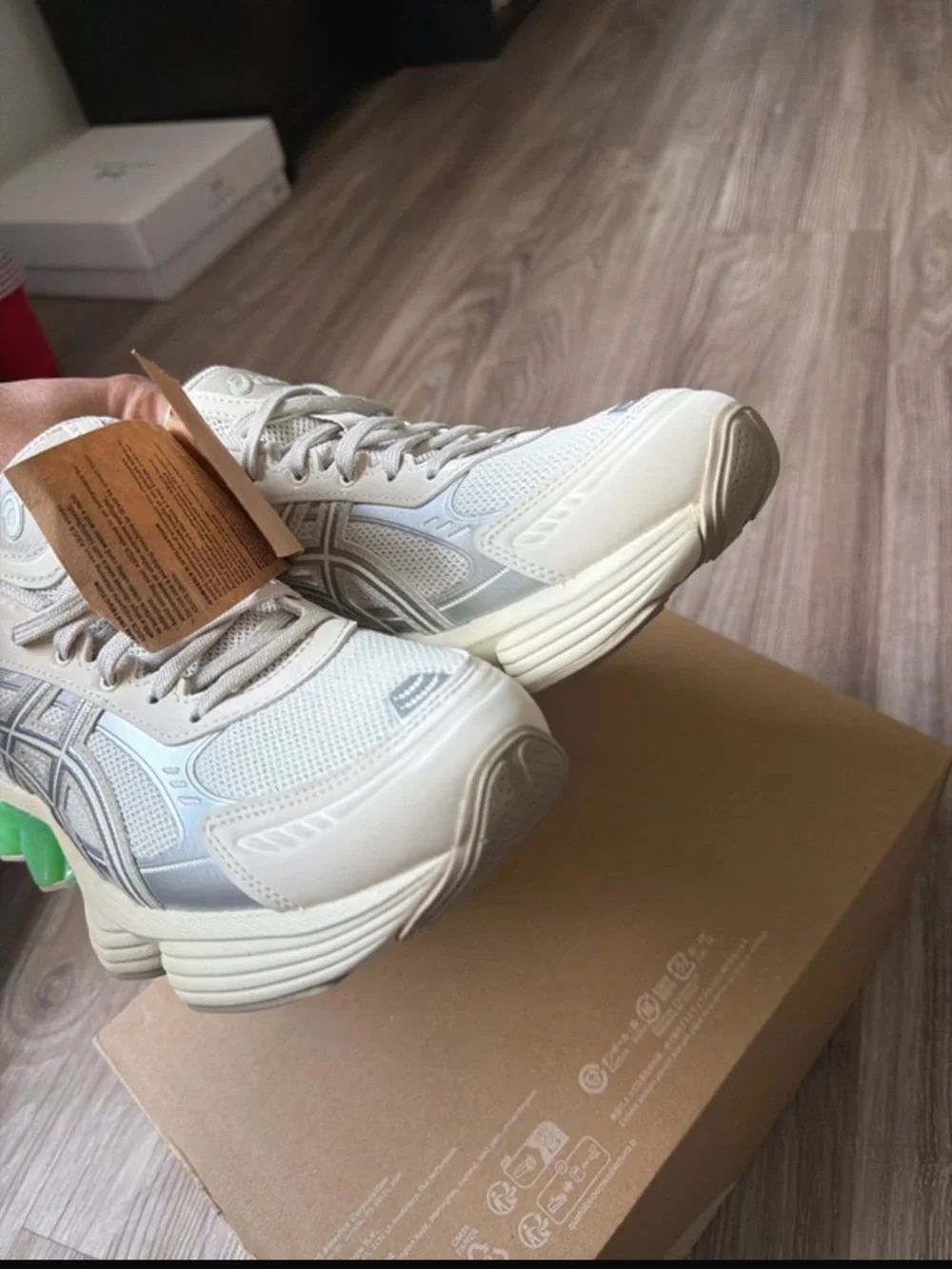 ASICS gel kinetic fluent in smoke grey/pure silver - Picture 2 of 8
